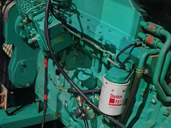 睢宁如何确定新的发电机组控制系统是否与原系统兼容？